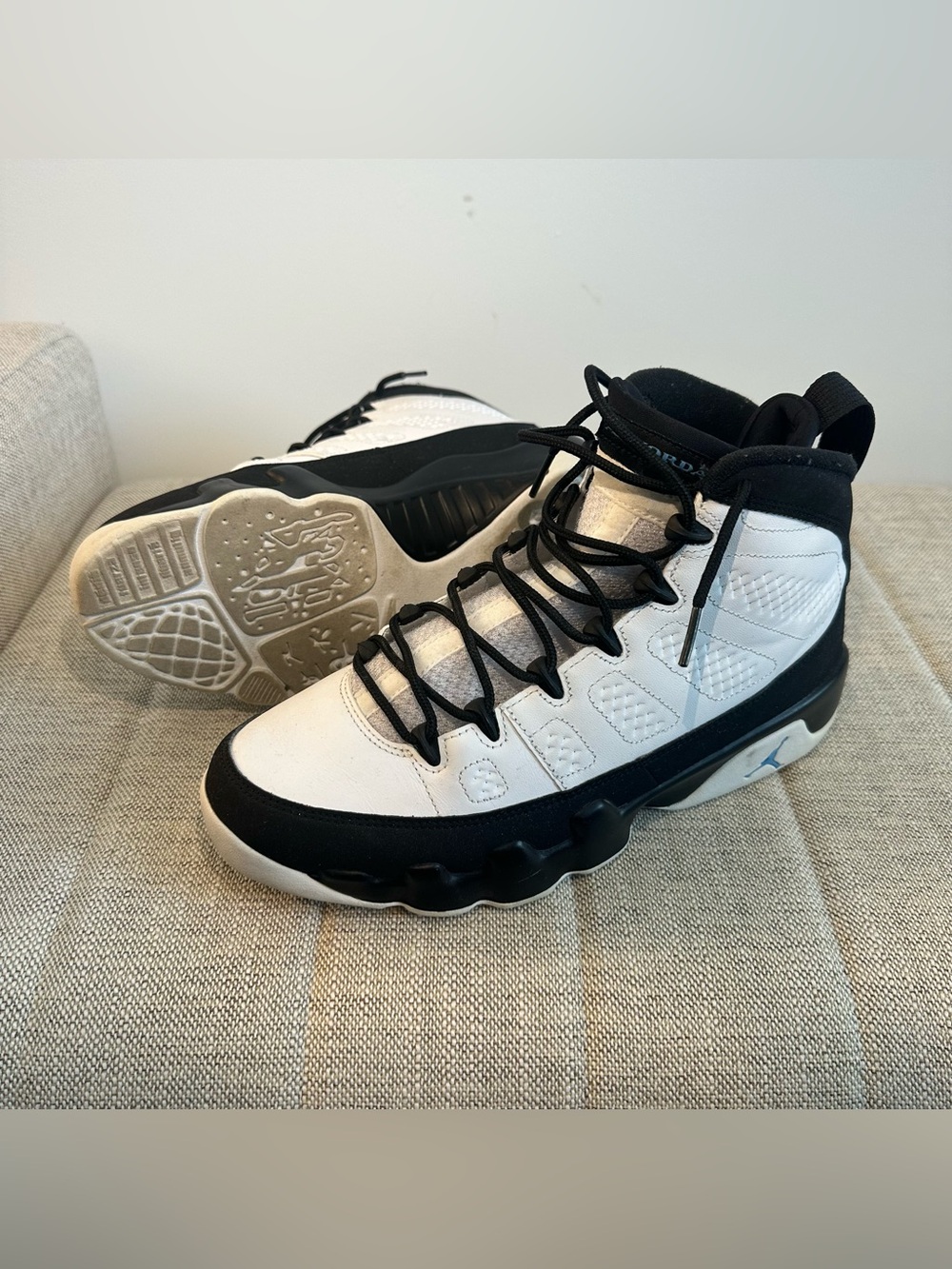 Jordan 9 University Blue
